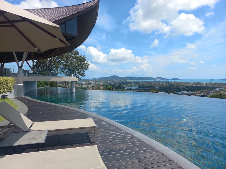 �����Ӱ� �Ƹ��ٿ� ����